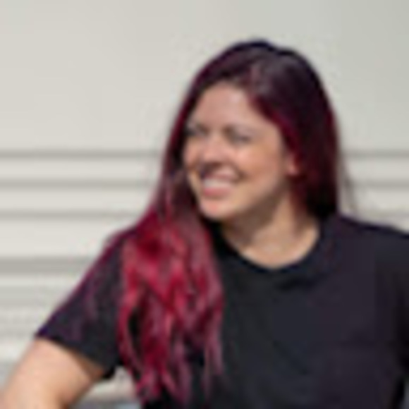 Meet your Posher, Ellen - Picture 1 of 1